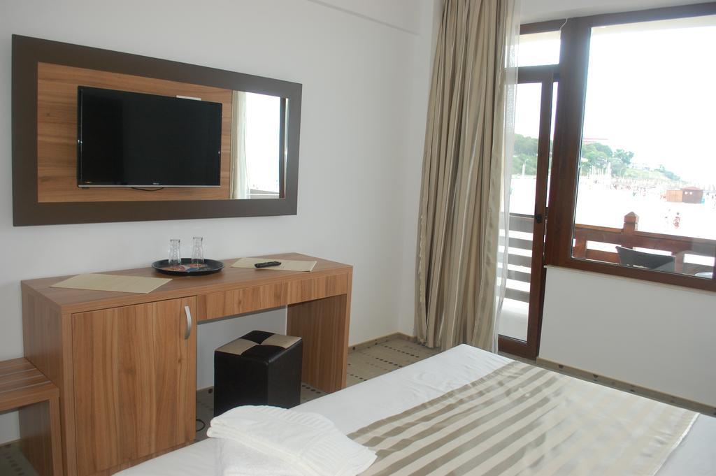 Hotel Laguna